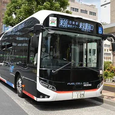 バスの運転手 相次ぐバス路線廃止や減便 “運転手がいない” 深刻な人手不足
